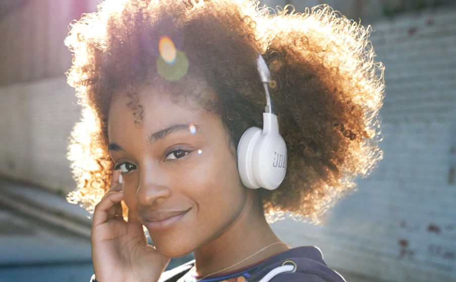 JBL LIVE 400 BT On-Ear Headphones